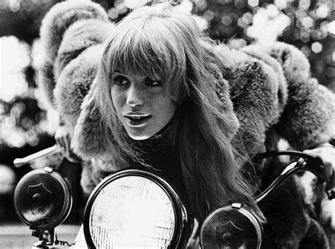 MARIANNE FAITHFULL Nude